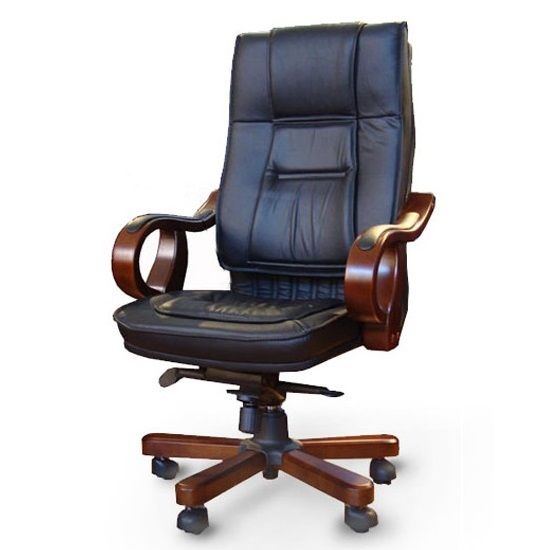 Шкіряне крісло керівника Новаро.